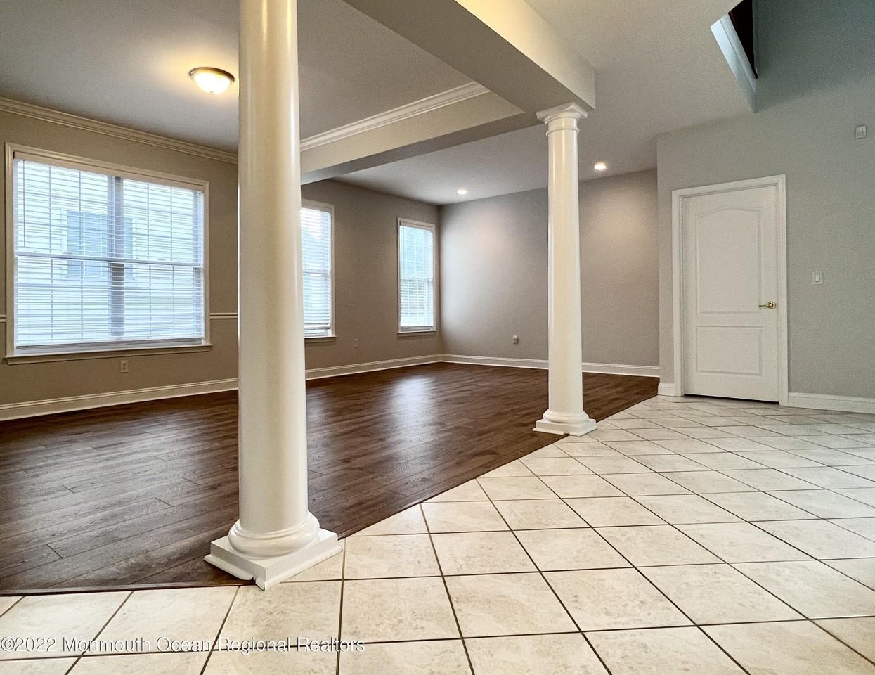 1 Hendrickson Ct - Photo 7 of 39