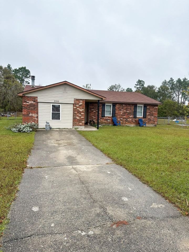 Travis Pines Dr - Photo 2 of 11