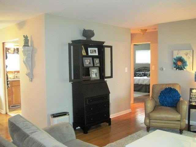 4501 Grand Ave - Photo 5 of 10