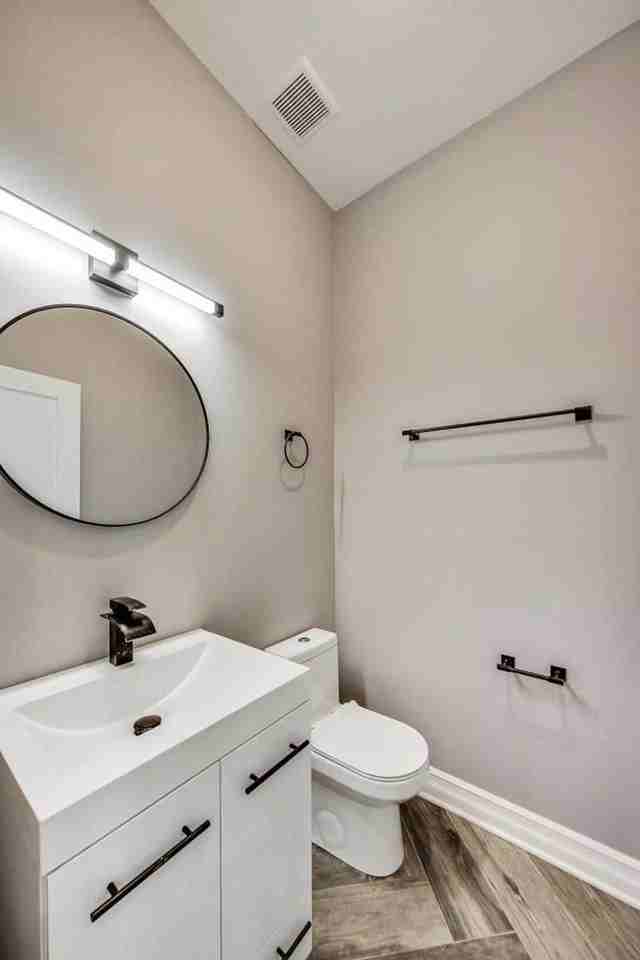 536 N Paulina St - Photo 6 of 32