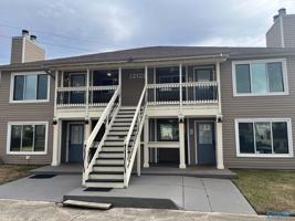 featured image of 12100 Carriage Ct Se #D