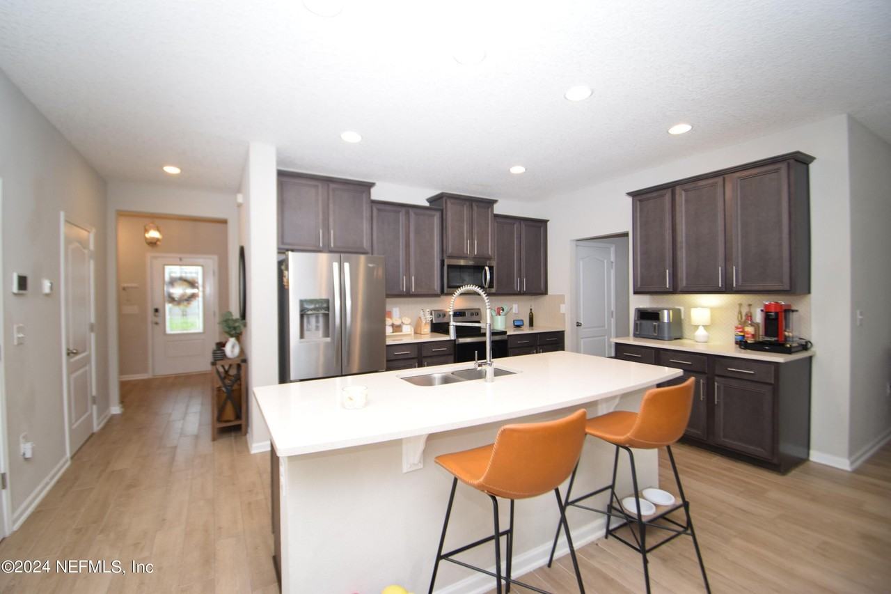 3131 Spotted Bass Ln - Photo 7 of 33