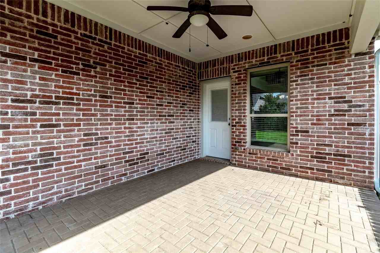 1609 Cedar Crest Dr - Photo 3 of 40