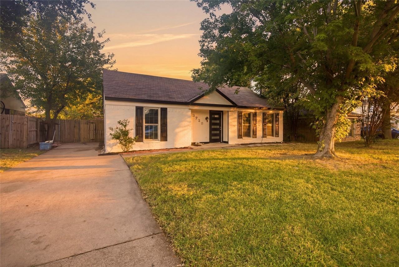 3728 Flintwood Trl - Photo 3 of 27