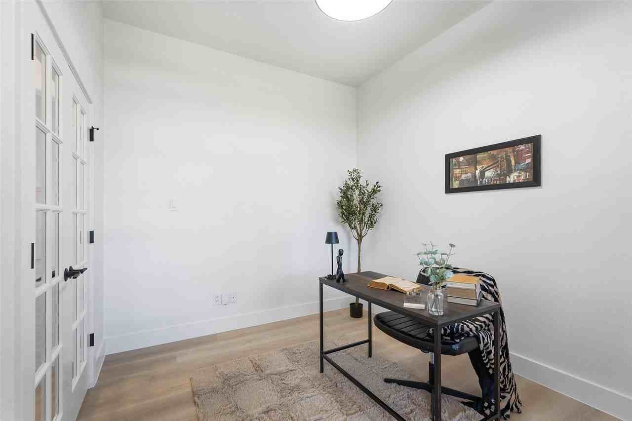 1295 White Water Ln - Photo 7 of 40