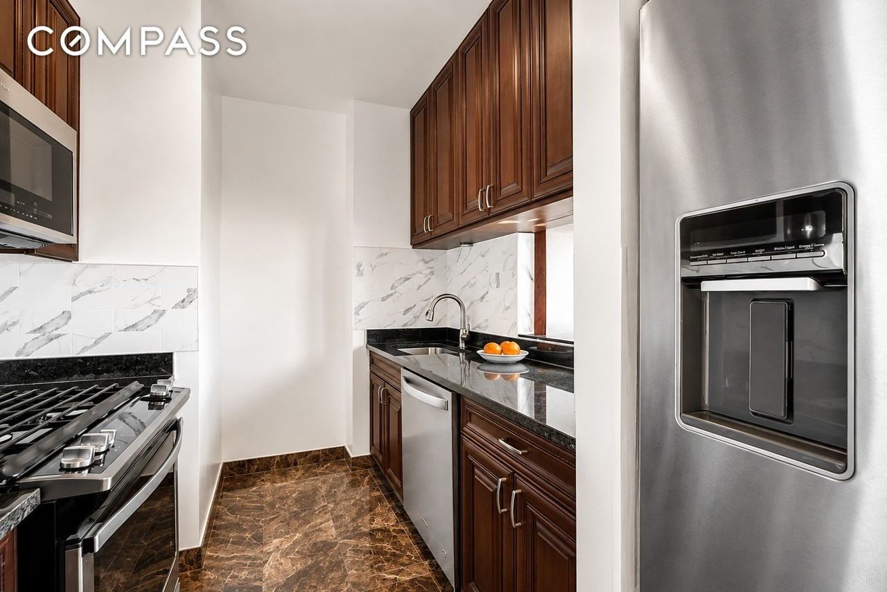 524 E 72nd St #46C - Photo 5 of 14