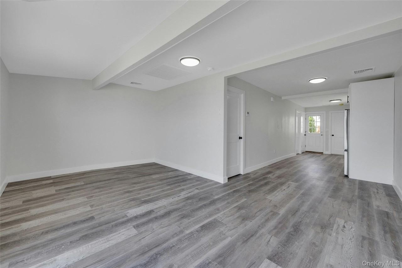 512 Minnieford Ave #508 - Photo 7 of 24