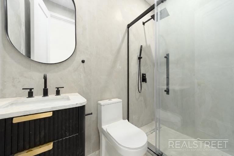 1267 Bergen St #1 - Photo 6 of 9