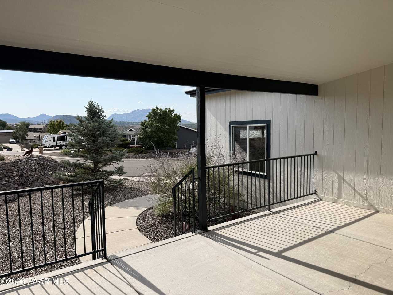 2828 Jerry St - Photo 3 of 40