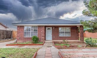 507 S Lincoln St - Photo 1 of 1