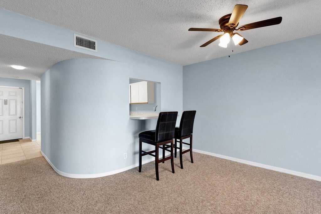 6122 River Run Dr #203B - Photo 7 of 36