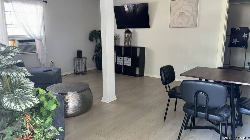 109 Bonham St #C - Photo 2 of 12