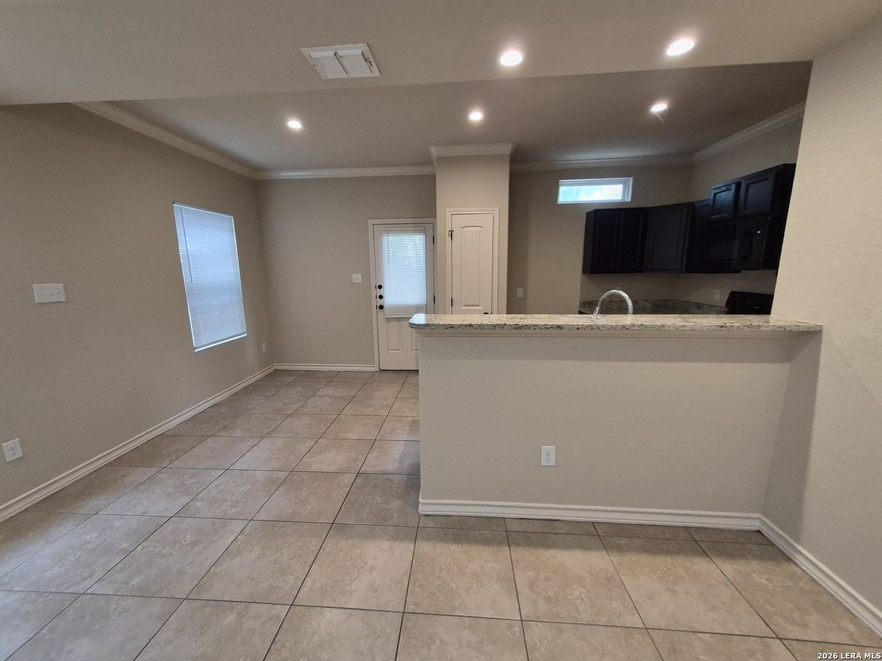 7034 Lakeview Dr #102 - Photo 5 of 28