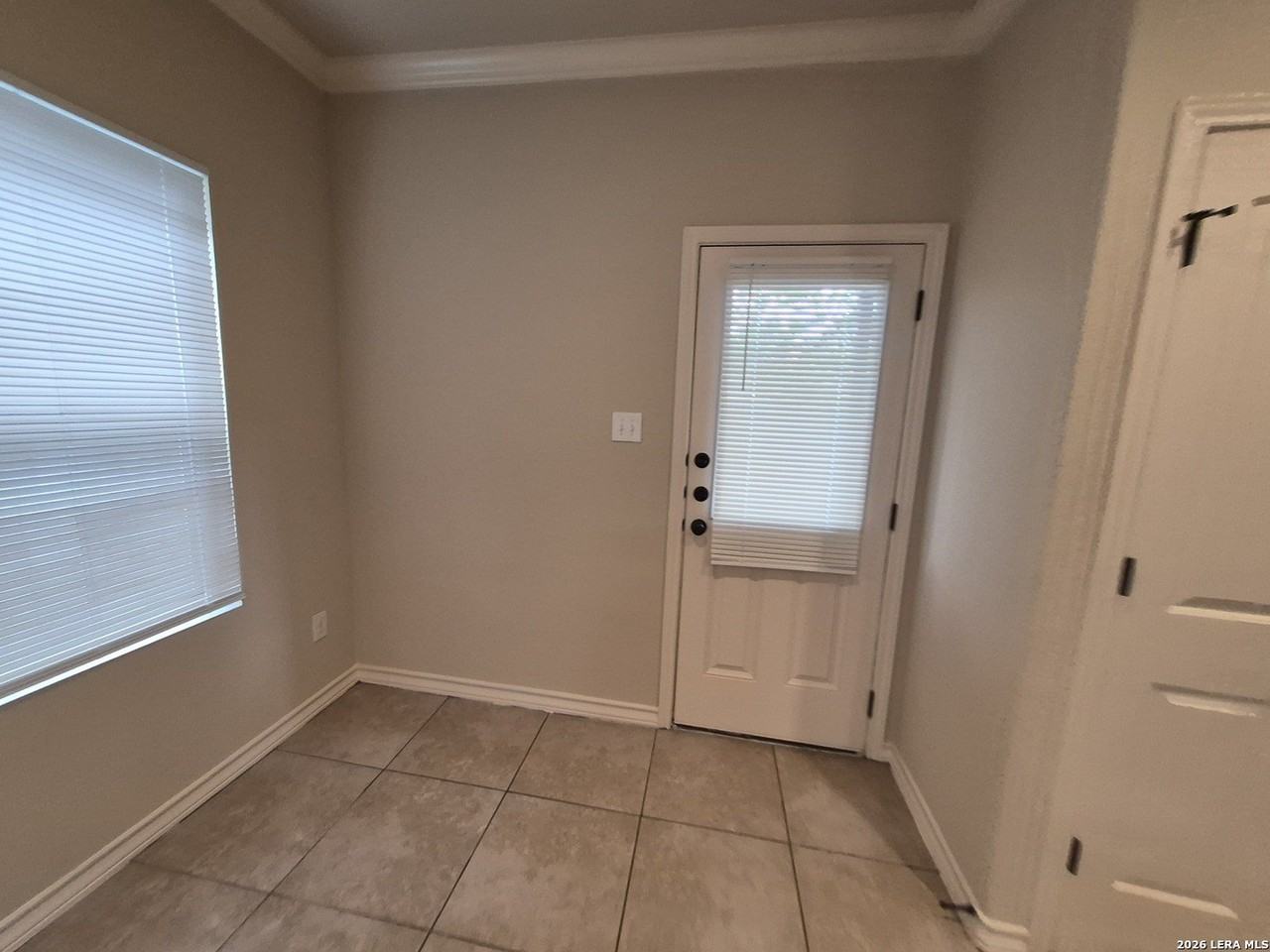 7034 Lakeview Dr #102 - Photo 7 of 28
