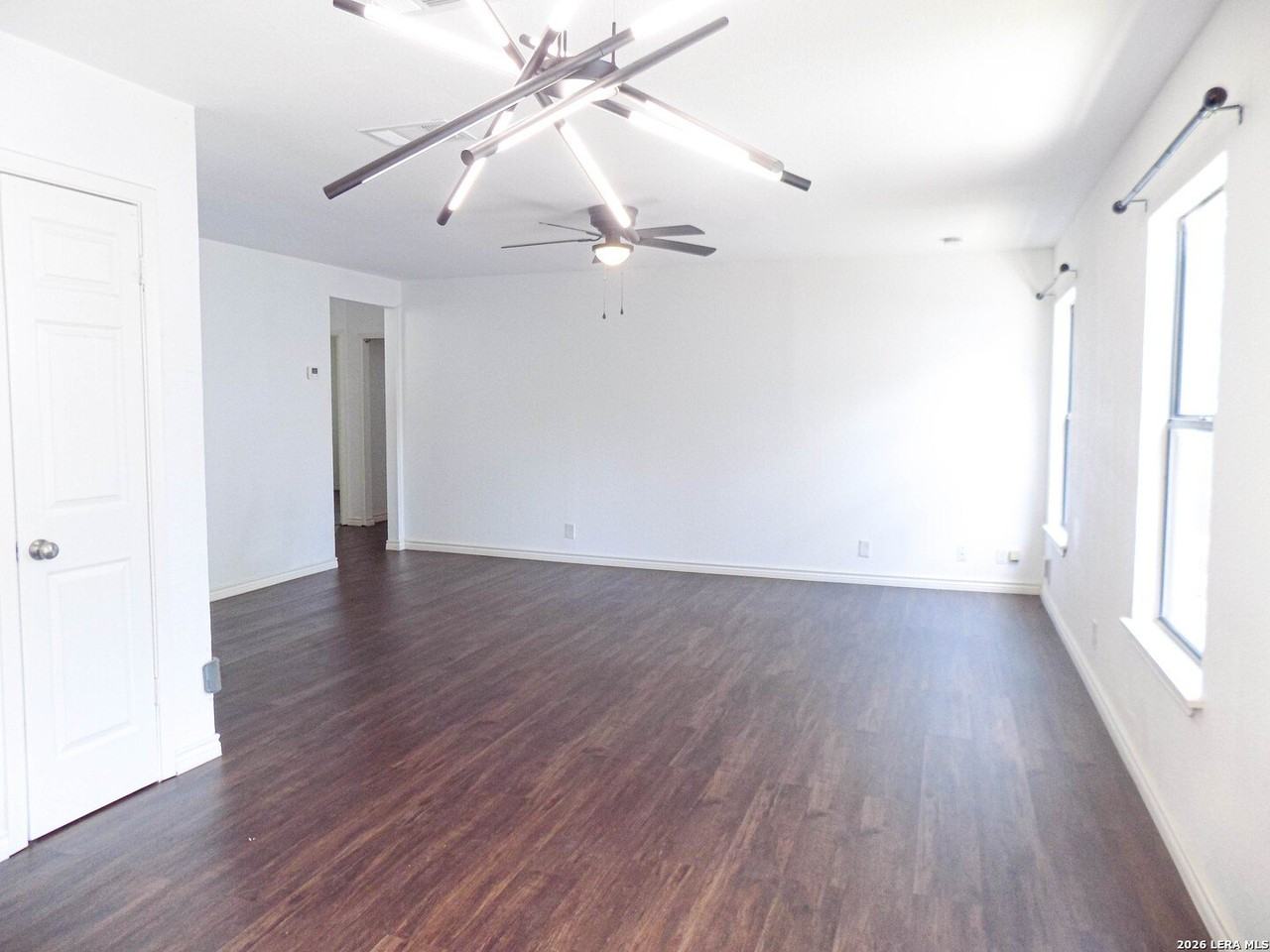 13039 Chimney Oak Dr - Photo 2 of 8
