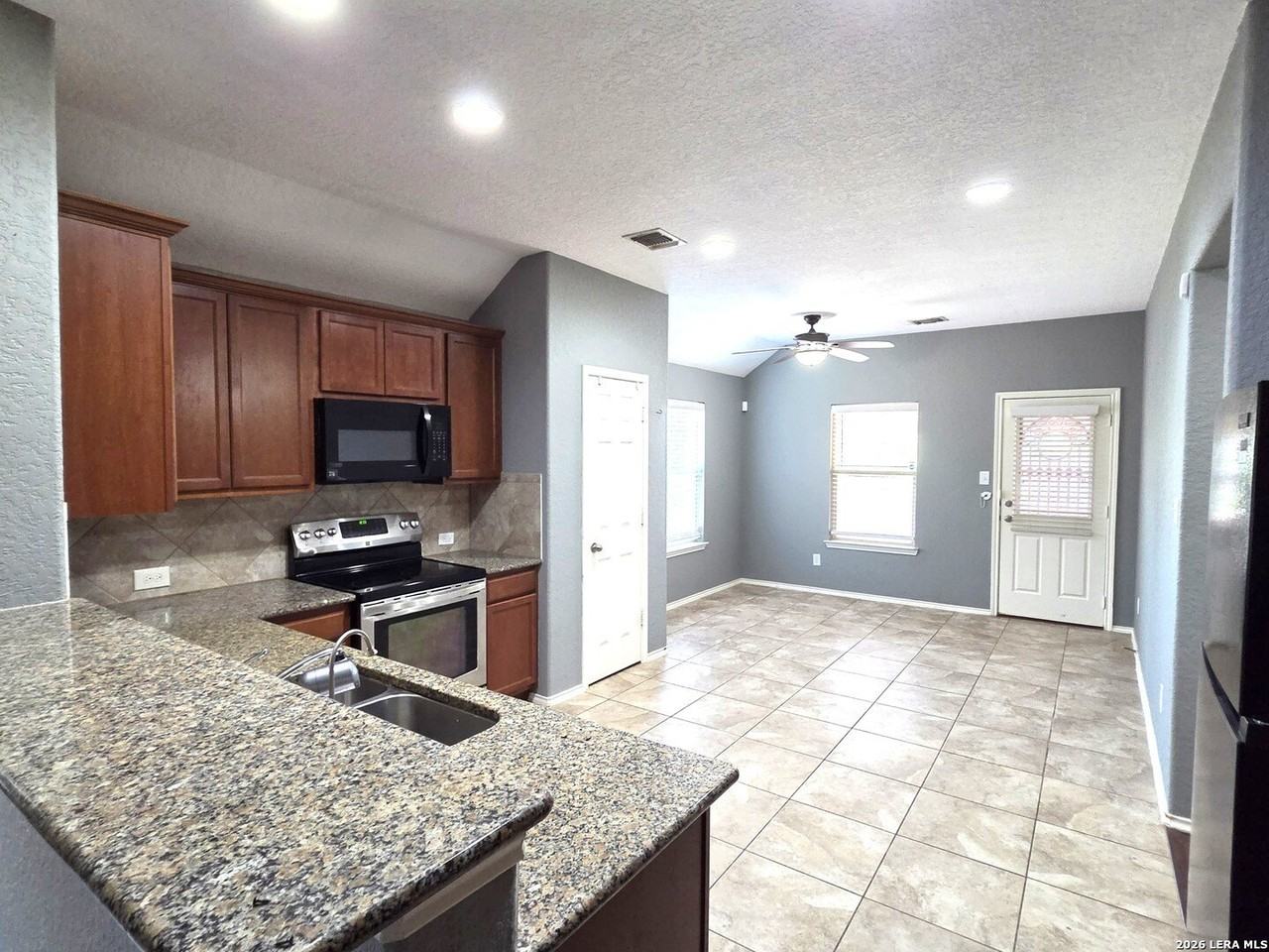 441 Prickly Pear Dr - Photo 3 of 19