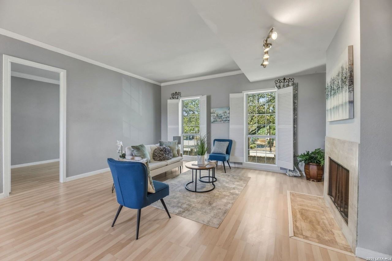 7711 Broadway #20B - Photo 5 of 30