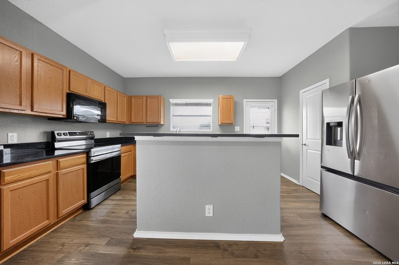 3826 Otono - Photo 7 of 30