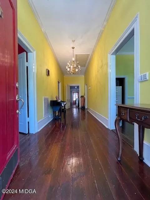 992 Spring St - Photo 2 of 15