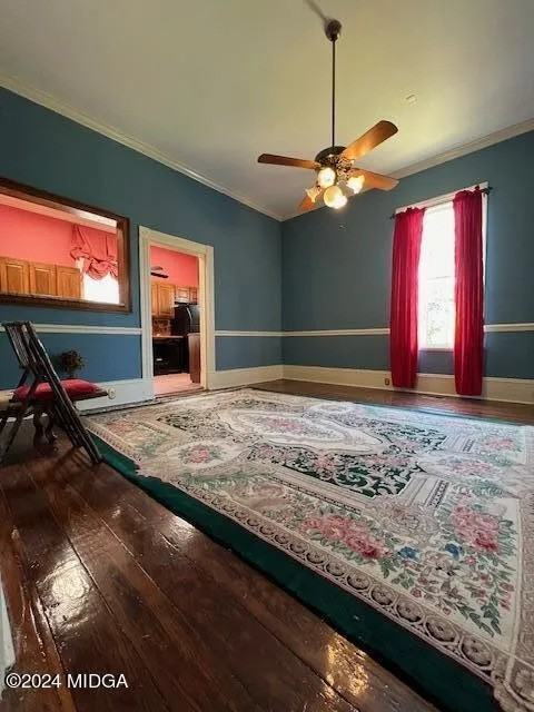 992 Spring St - Photo 3 of 15