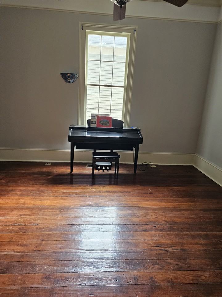 992 Spring St - Photo 7 of 15