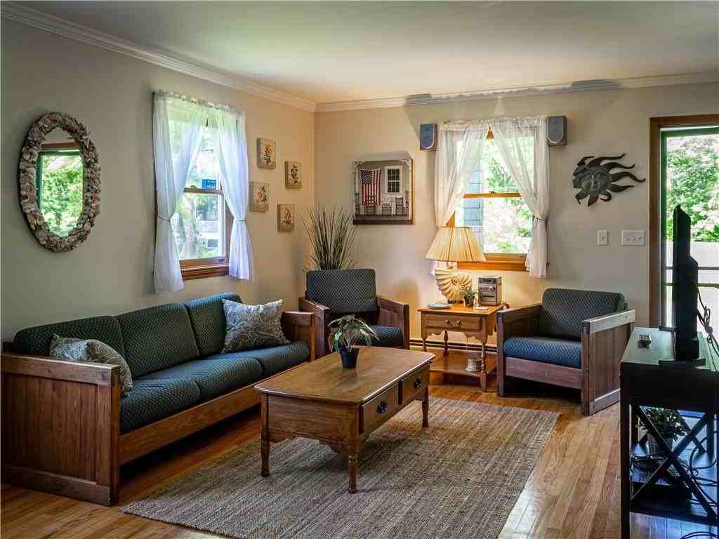 21 Annandale Ter - Photo 5 of 17