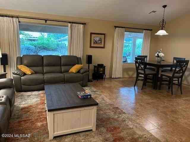 38135 S Rolling Hills Dr - Photo 5 of 42