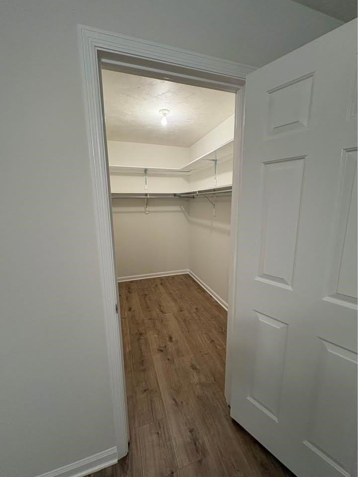 960 Marys Dr - Photo 2 of 13