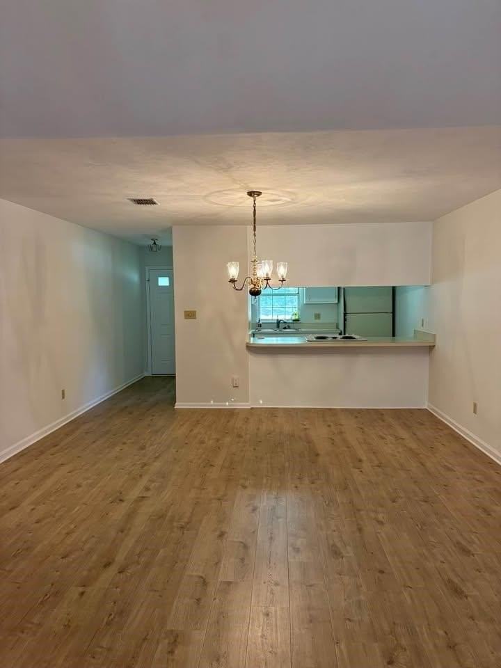 960 Marys Dr - Photo 3 of 13