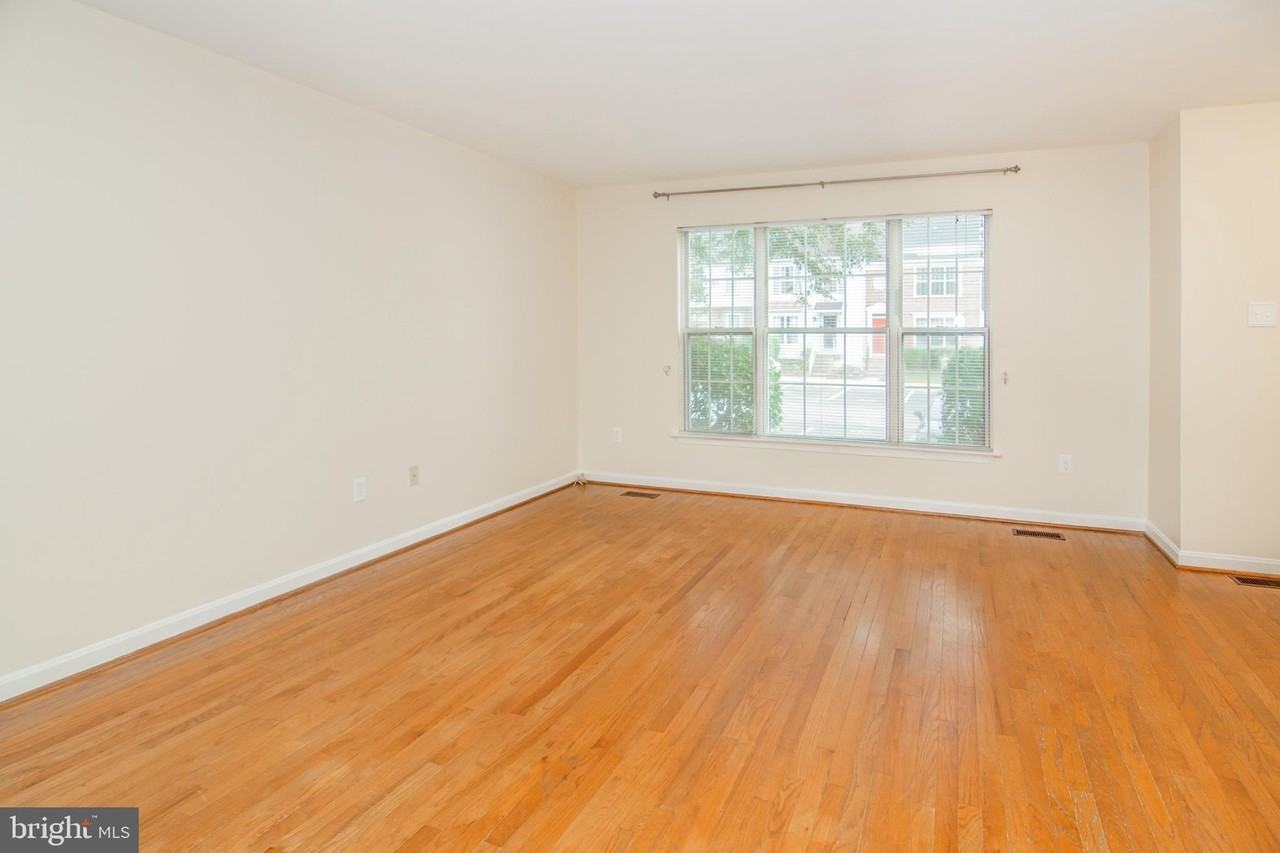 632 Lions Gate Ln - Photo 4 of 25