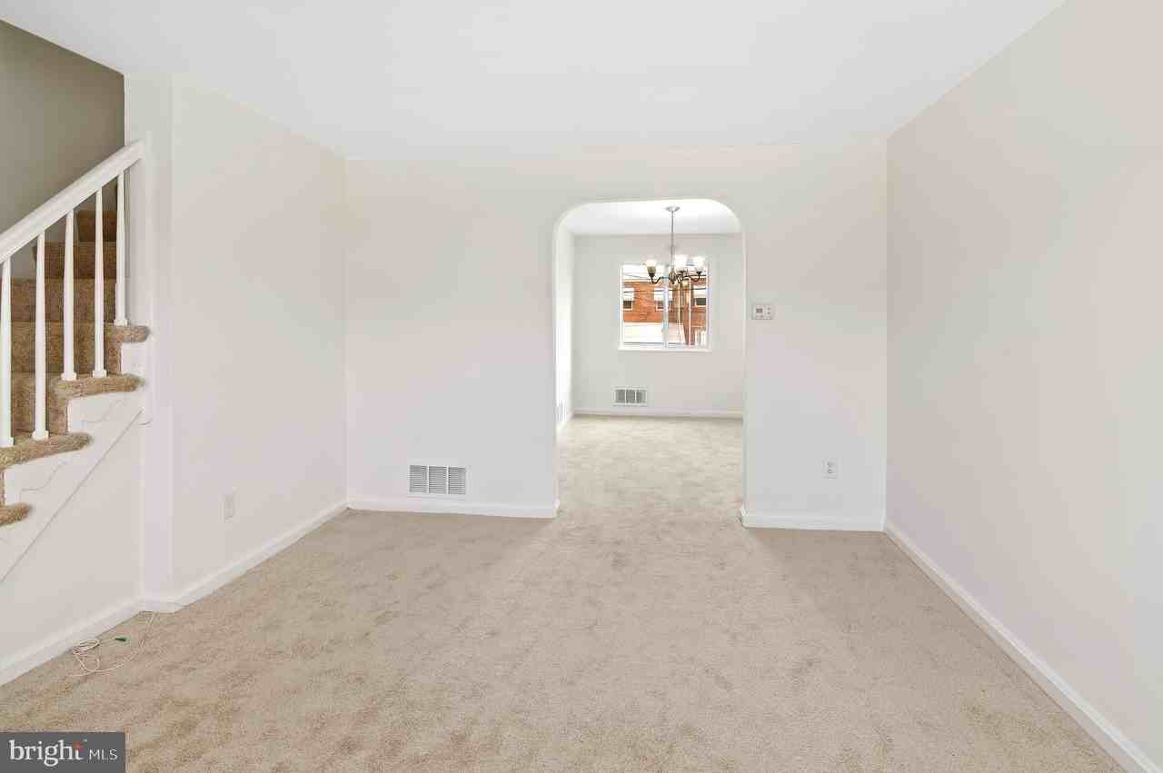 7827 Eastdale Rd - Photo 2 of 20