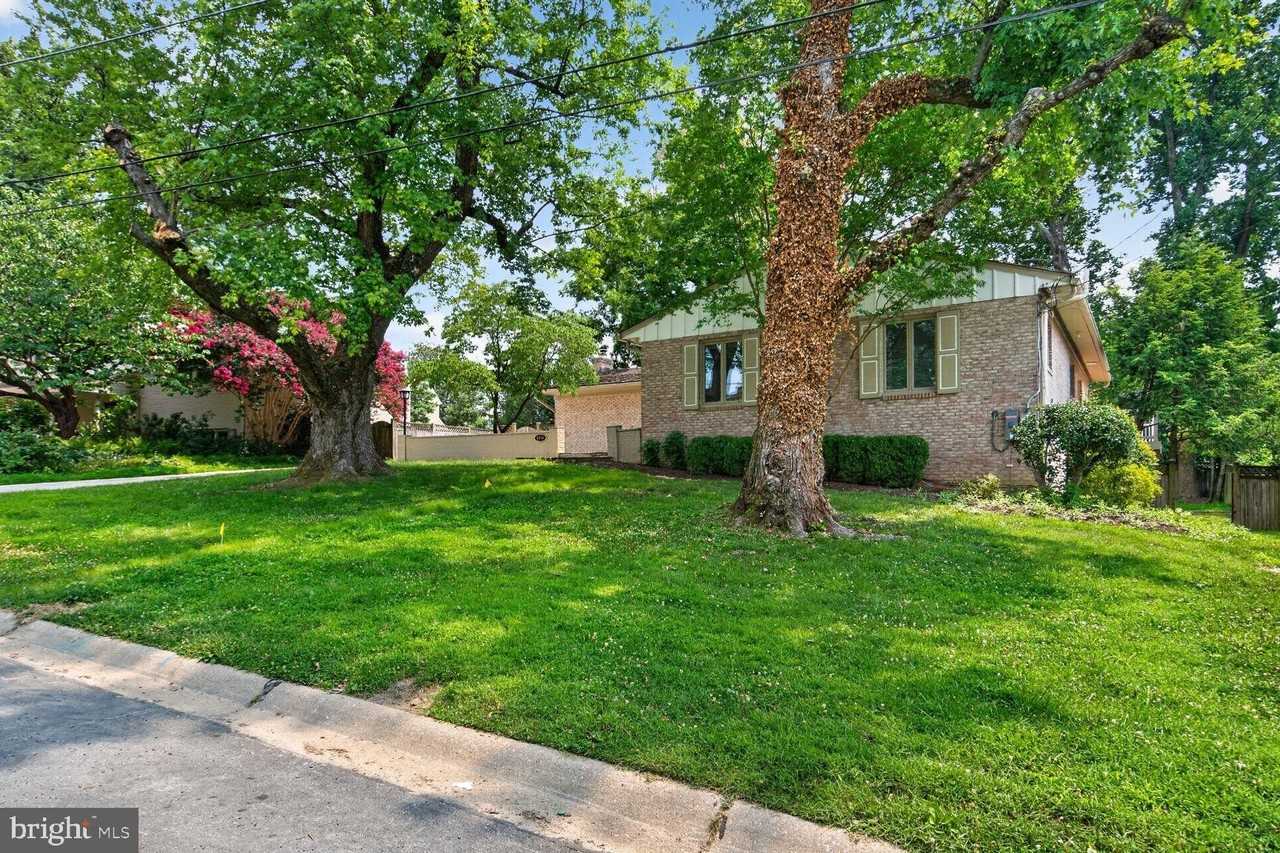 6216 Goodview St - Photo 2 of 50