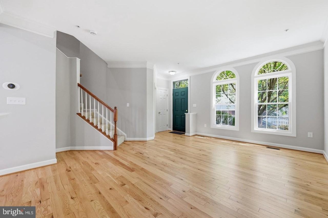 12105 Pond Pine Dr - Photo 2 of 21