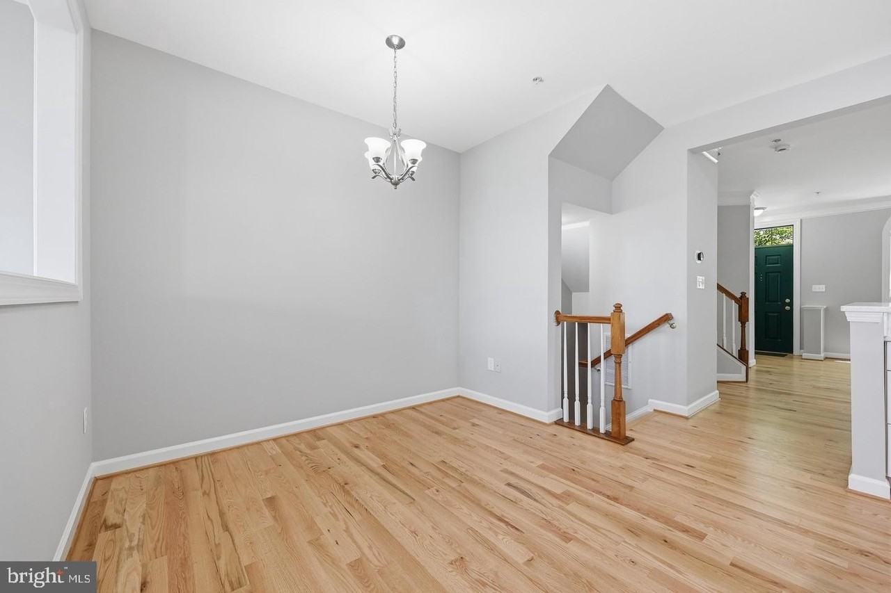 12105 Pond Pine Dr - Photo 4 of 21