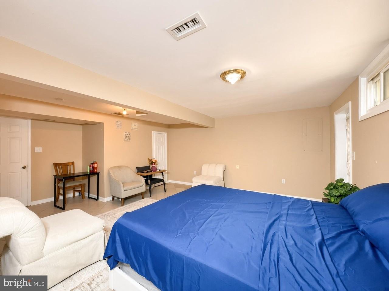 11324 Clearbrooke Ct - Photo 3 of 10