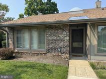 213 Uxbridge - Photo 1 of 1