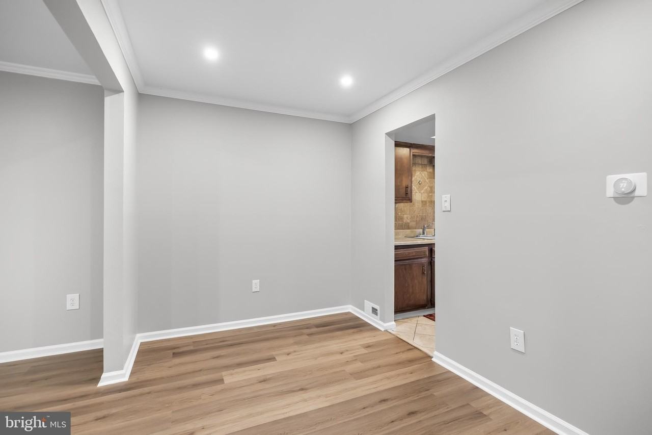 13 Hopewell Ln - Photo 5 of 19