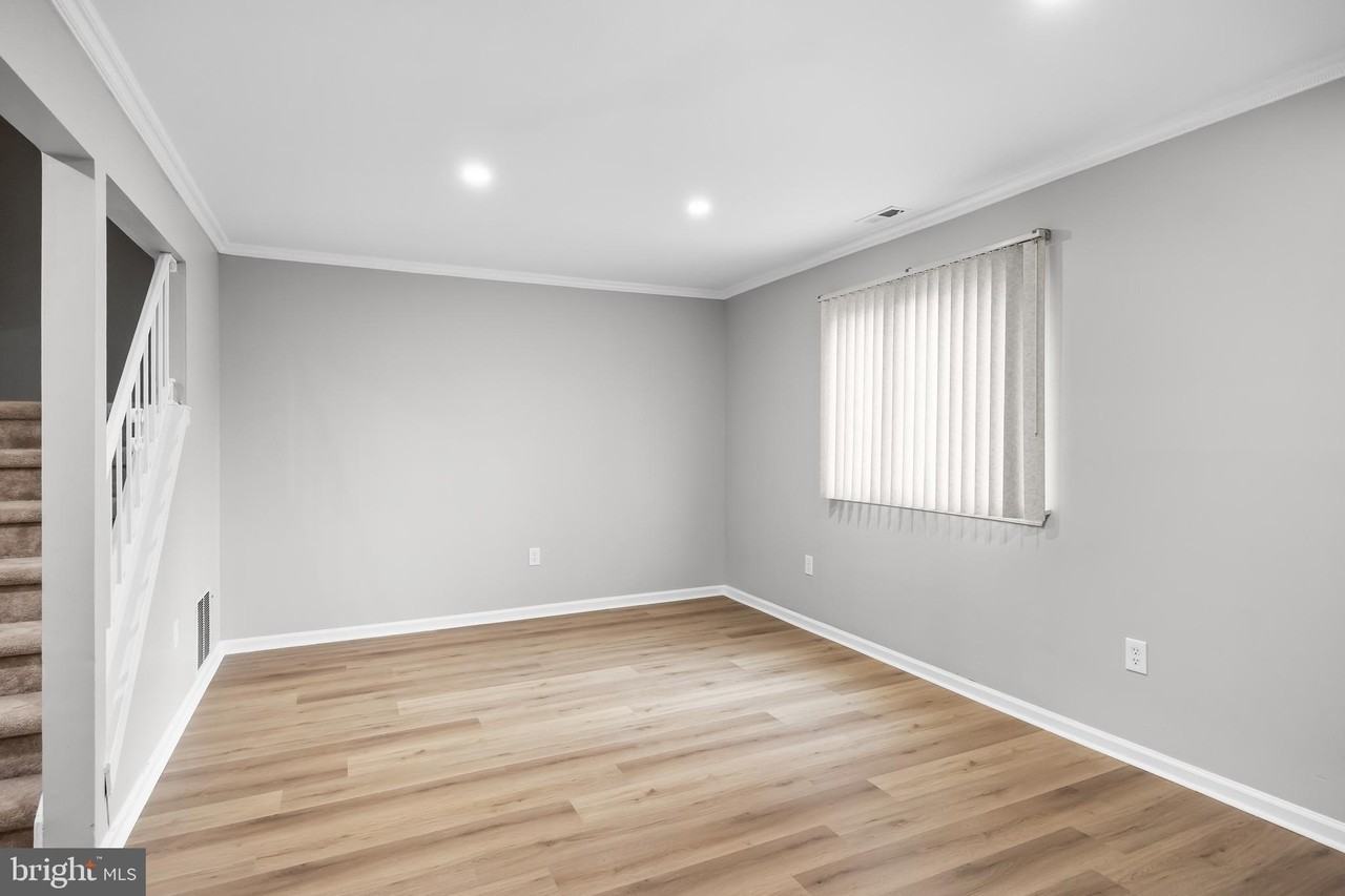 13 Hopewell Ln - Photo 6 of 19