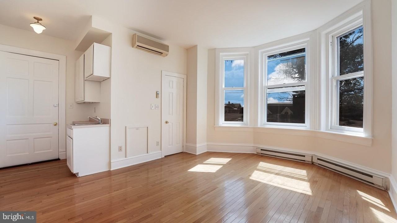 22 N Main St #5 - Photo 5 of 10