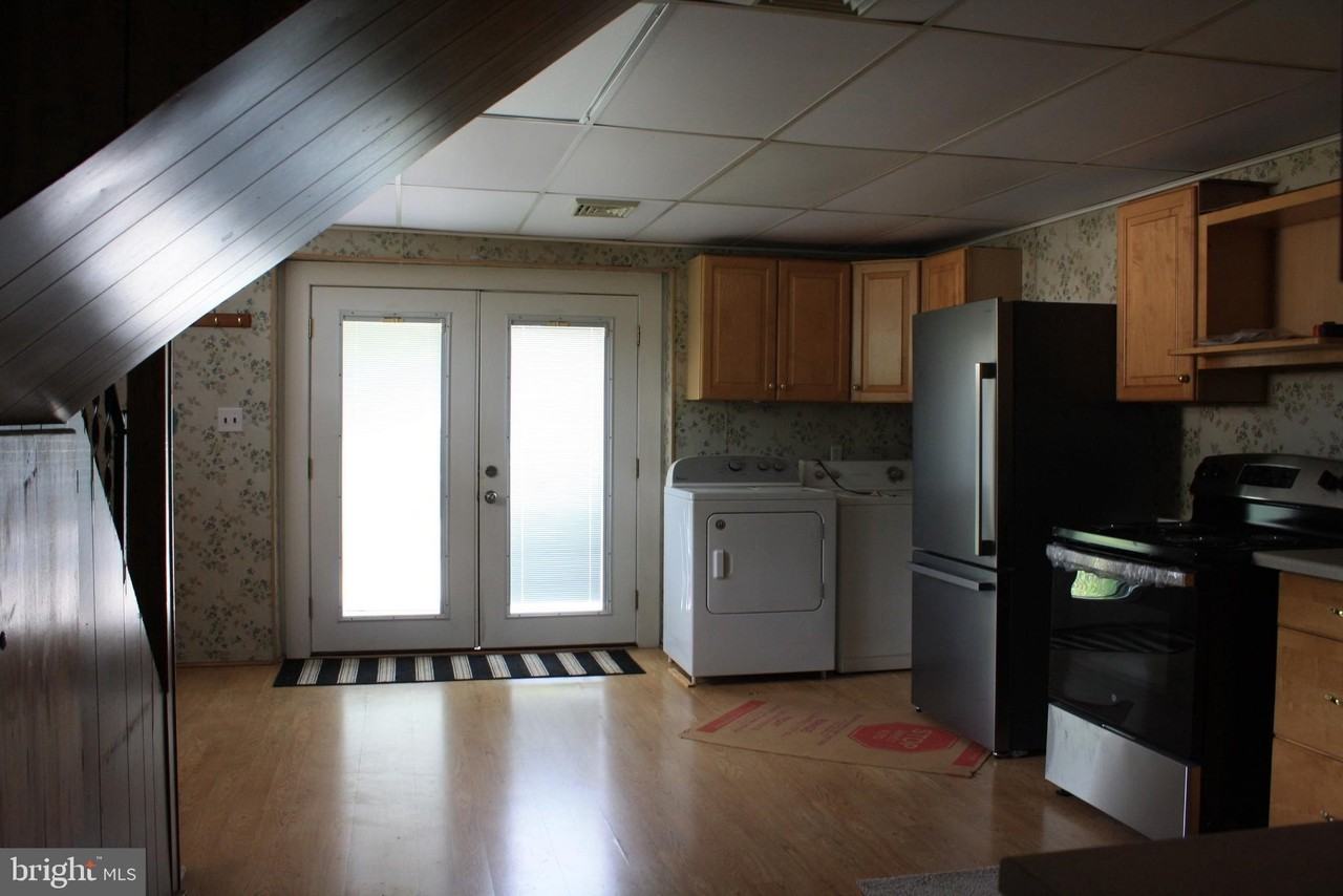 1349 Phoenixville Pike Unit C - Photo 5 of 14