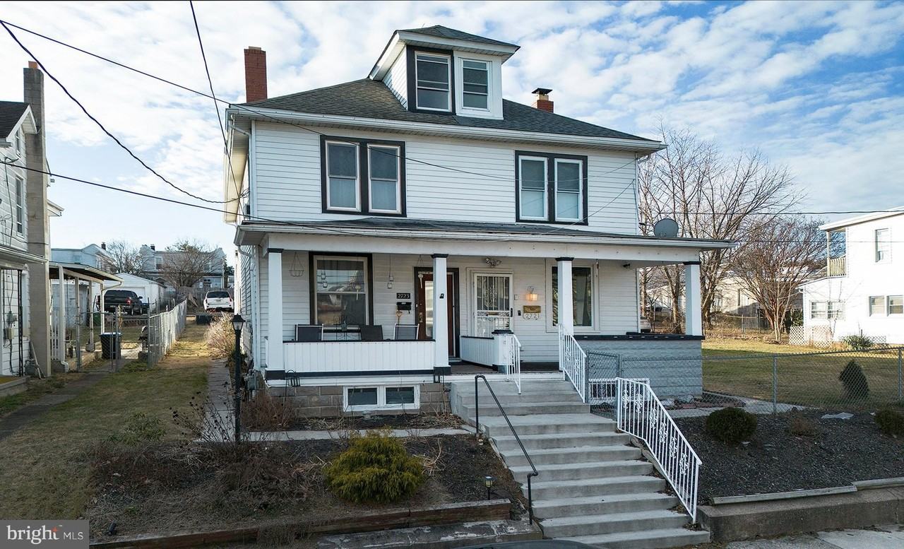 2721 Butler St - Photo 2 of 50