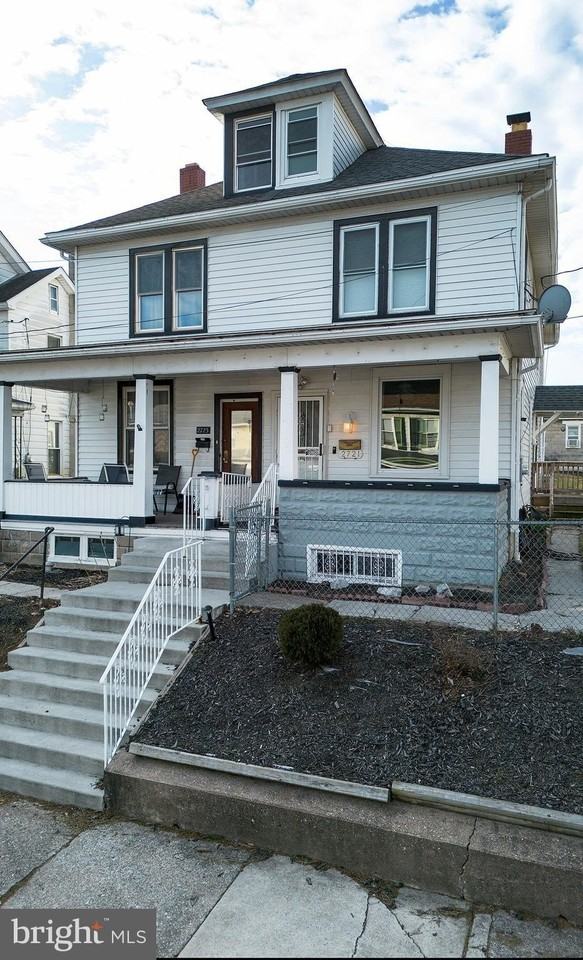 2721 Butler St - Photo 5 of 50