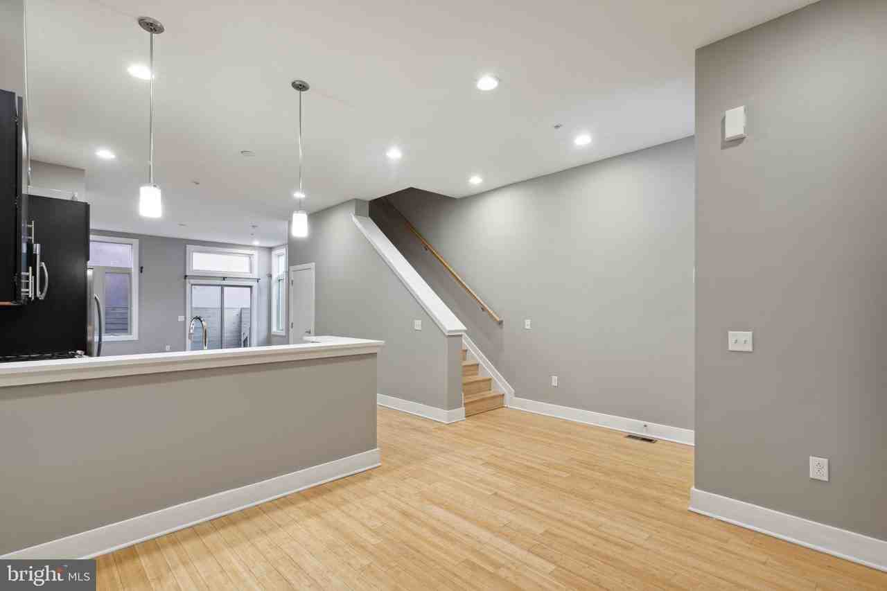 1130 N Front St #A - Photo 3 of 41