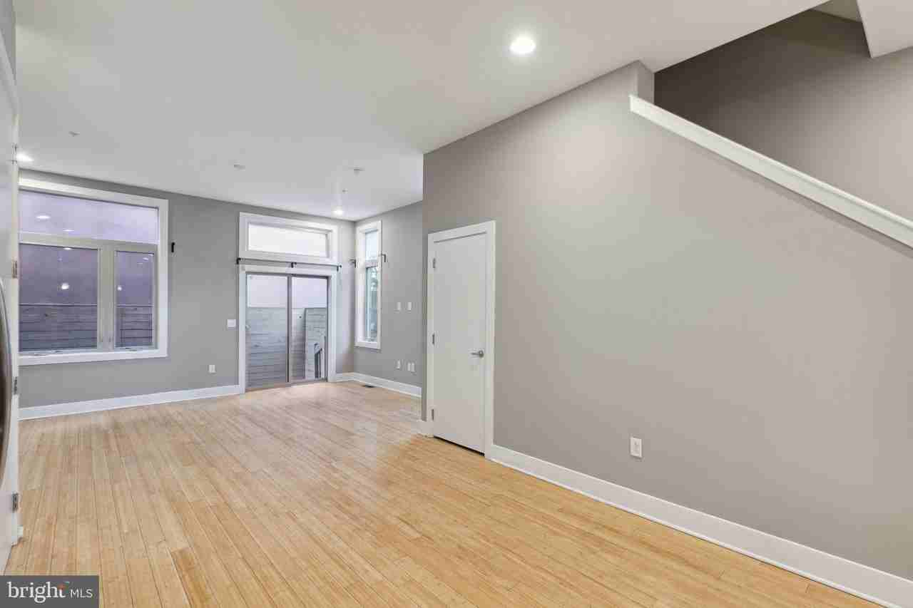 1130 N Front St #A - Photo 6 of 41