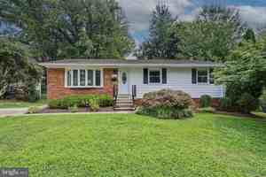 featured image of 604 Yeonas Dr Sw
