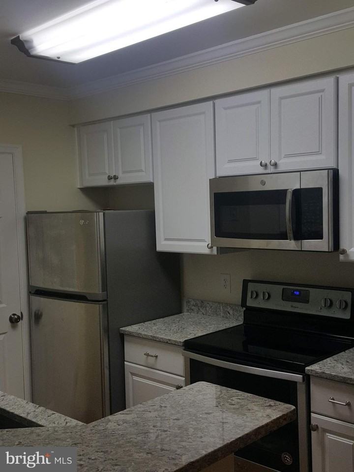 6921 Victoria Dr #A - Photo 5 of 14