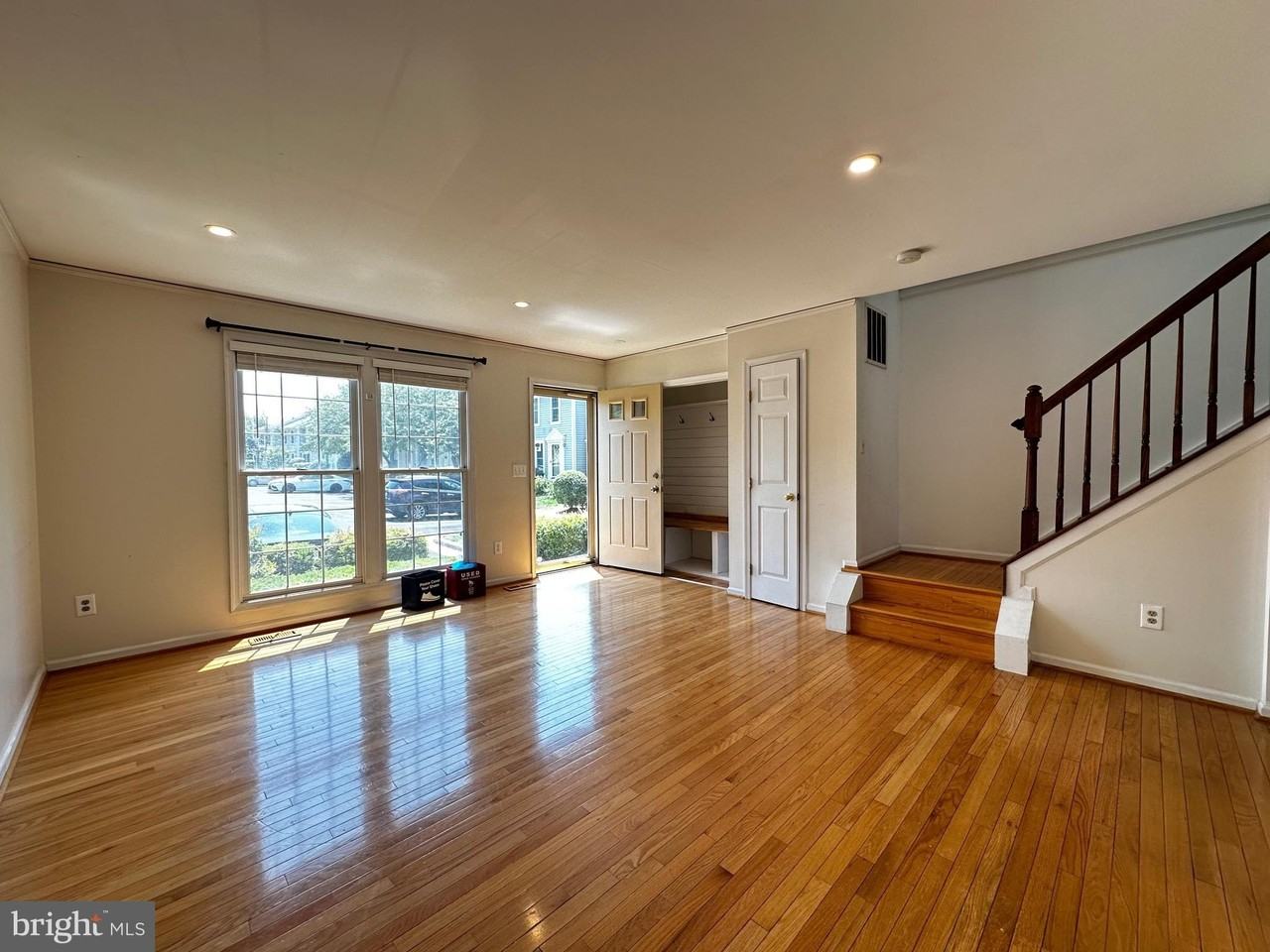 9799 Mock Orange Ct - Photo 4 of 35