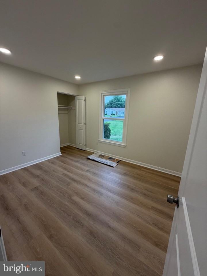 14949 Madison Ct - Photo 2 of 10