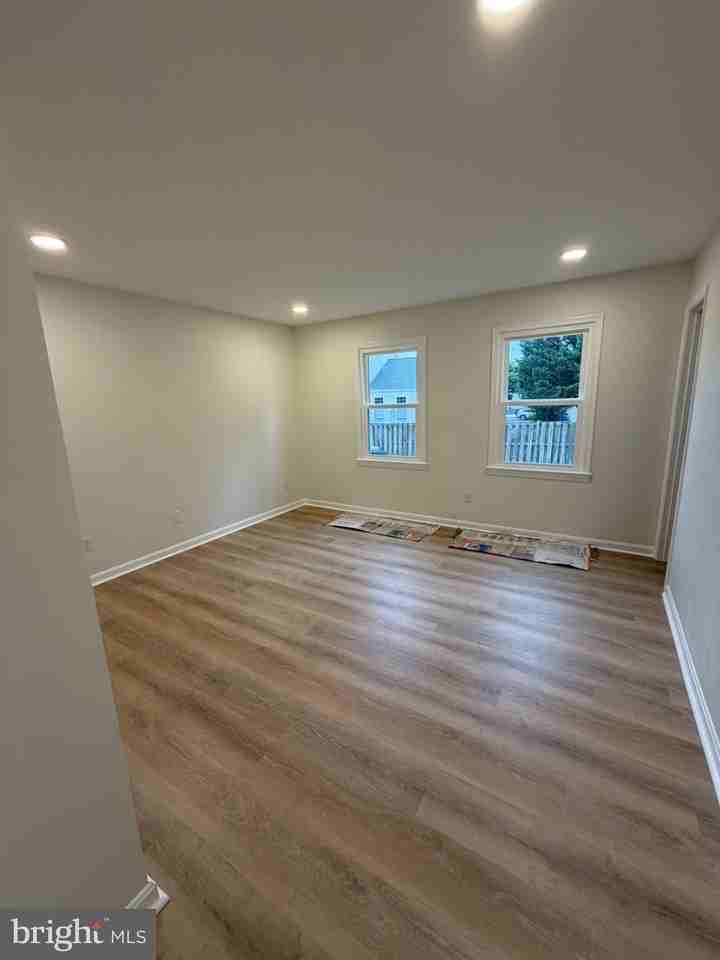 14949 Madison Ct - Photo 4 of 10