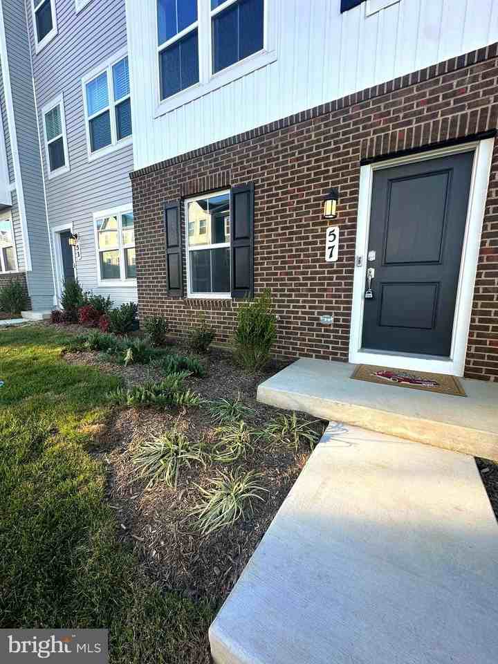 57 Brookfield Mews - Photo 3 of 43